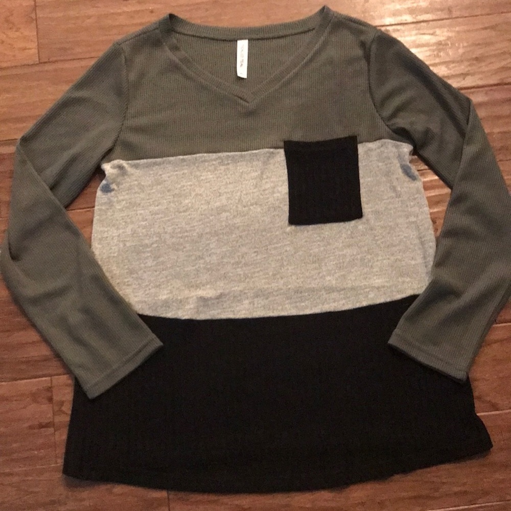 Tickled Teal Long Sleeve Shirt Size XL